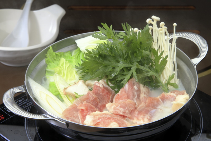 赤鶏博多水炊き鍋 <span class='red'>1,210</span> 円